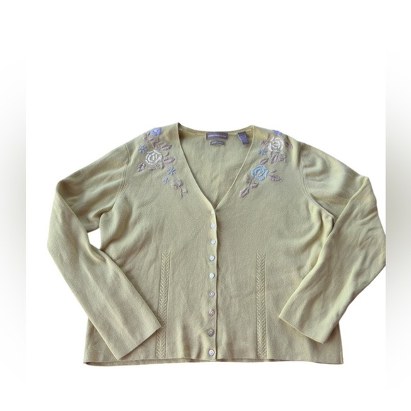 Valerie Stevens Sweaters - Vintage Valerie Steven’s Green Cotton Embroidered Floral Cardigan XL Cottagecore